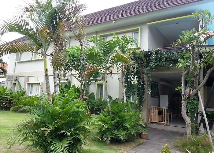 Hotel Kemuning Kuta 2*